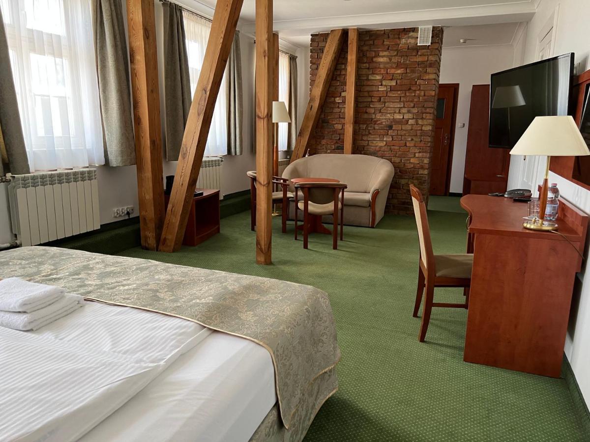 Wkra Hotel